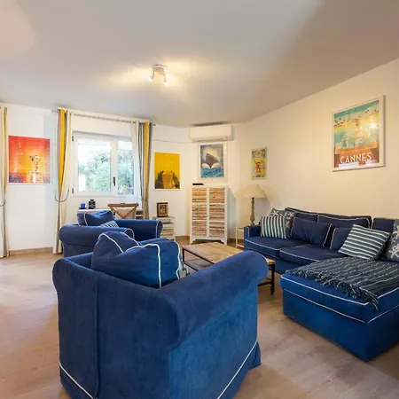 Paradise Center With Pool And Park Le Lys דירה