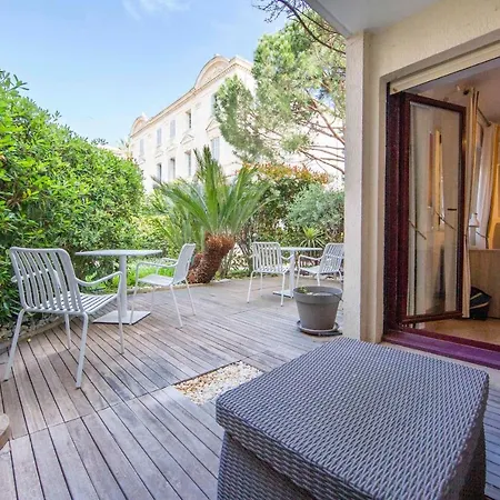 Paradise Center With Pool And Park Le Lys דירה