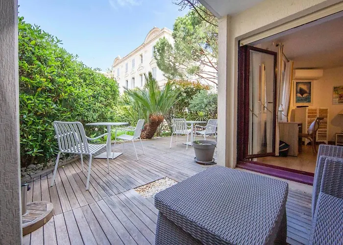 Paradise Center With Pool And Park Le Lys Appartement