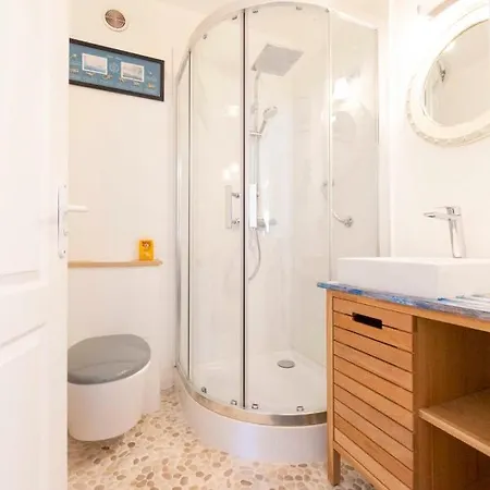 Paradise Center With Pool And Park Le Lys Appartement