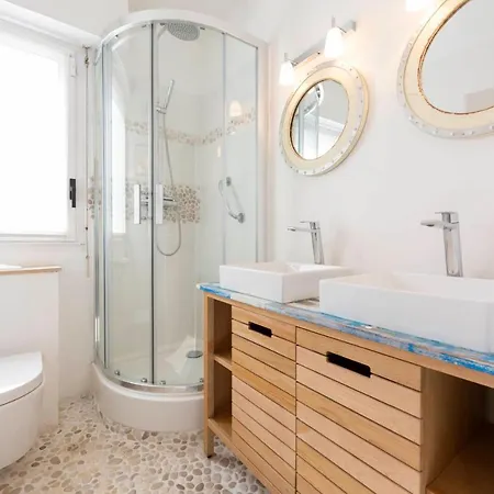 Paradise Center With Pool And Park Le Lys Cannes