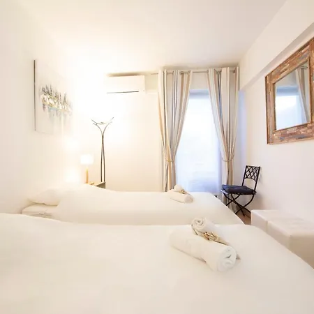Apartment Paradise Center With Pool And Park Le Lys Cannes